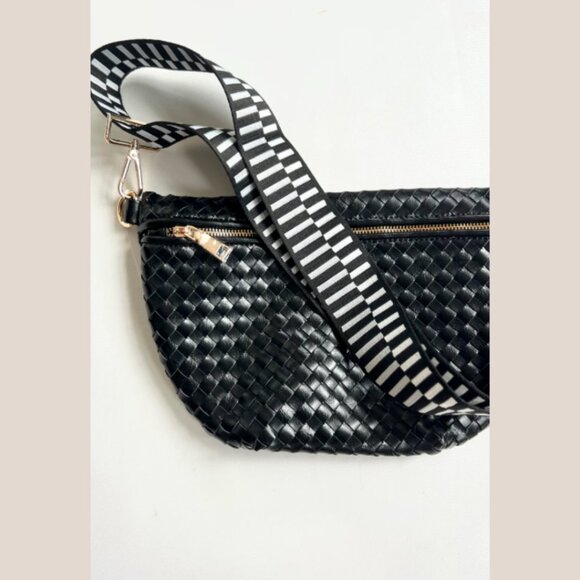 Woven Westlyn Bum Bag Black Vegan Leather NEW NWT - Picture 2 of 10